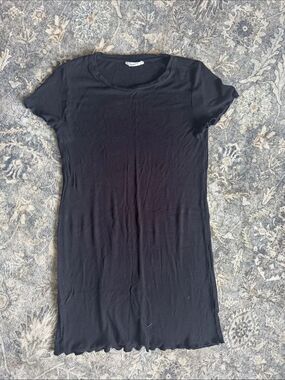 Elodie Black Short Sleeve Ribbed Dress